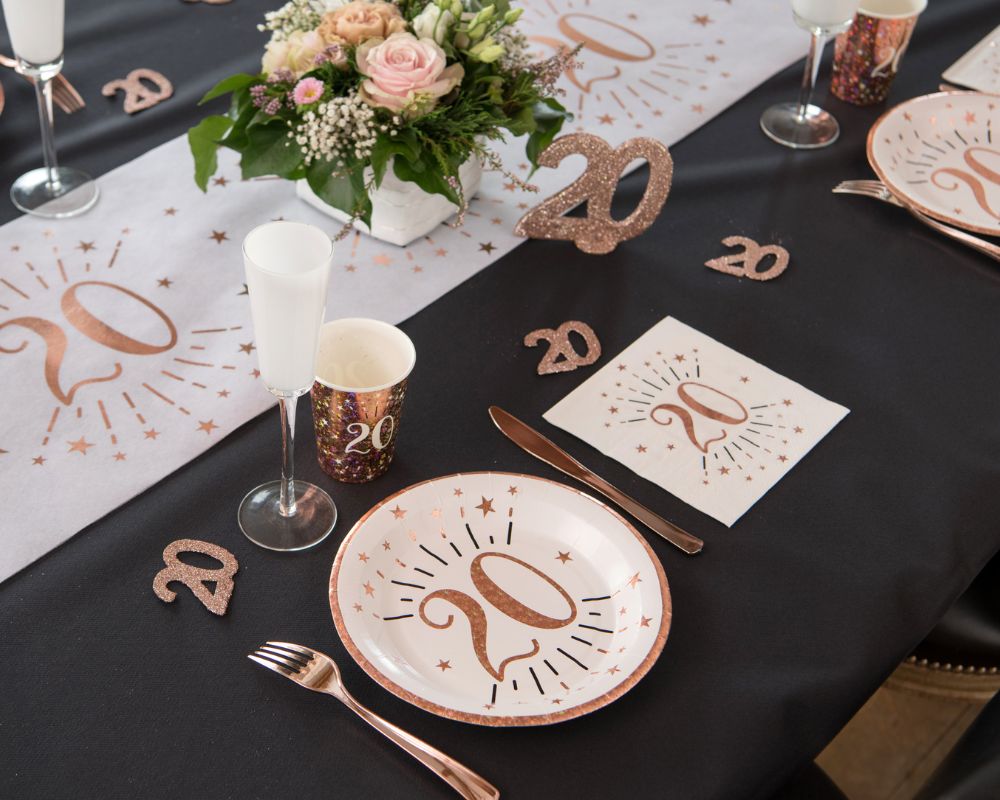 Décoration de table anniversaire rose gold